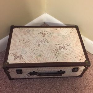 ❌SOLD❌Vintage 🦋 Butterfly Note Box